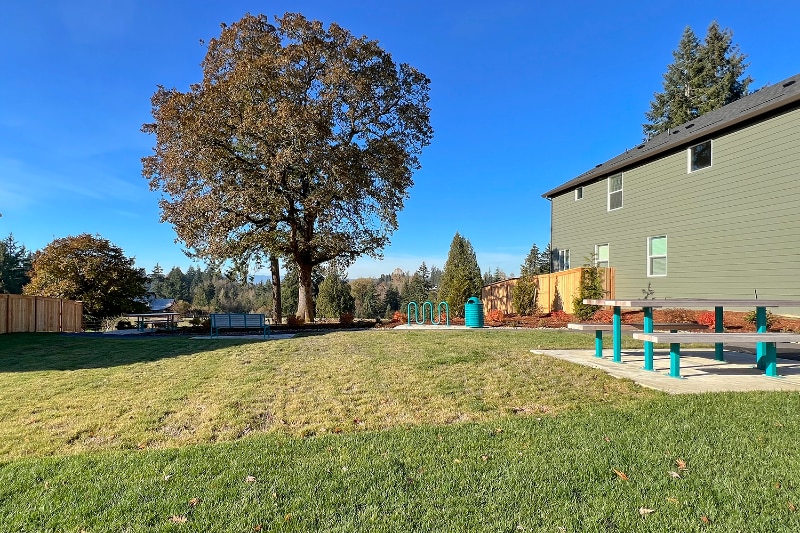 Building Photo - 208 N 28th Pl