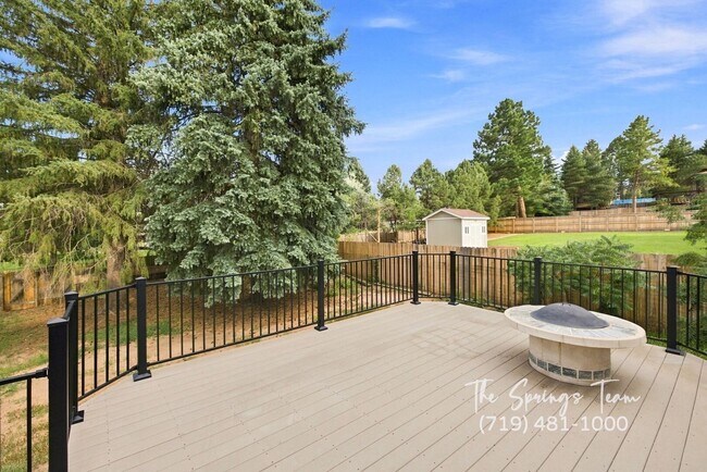 Building Photo - 3625 E Wade Ln