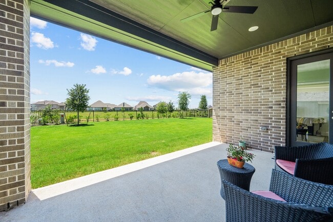 Building Photo - 31051 Sun Vly Dr