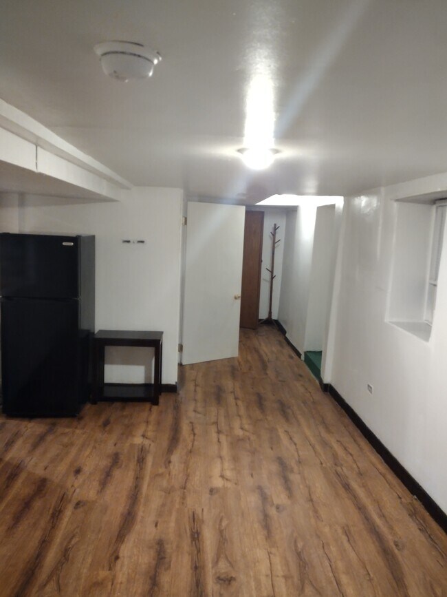 1509-w-augusta-blvd-1509-w-augusta-blvd-chicago-il-60642-apartment