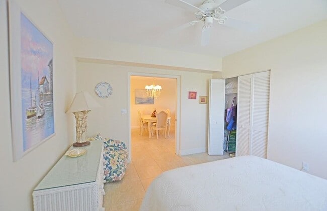 Building Photo - ***SHORT TERM/LONG TERM RENTAL***WEEKLY RE...