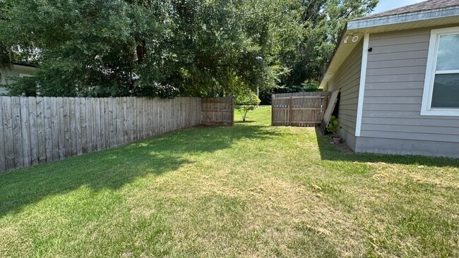 Building Photo - 15616 NW 135th Terrace