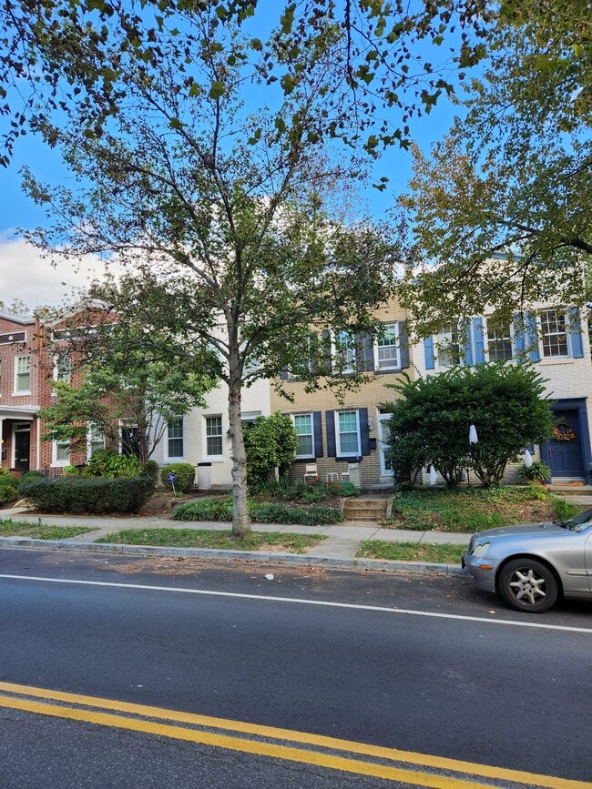 Building Photo - 2103 37th St NW