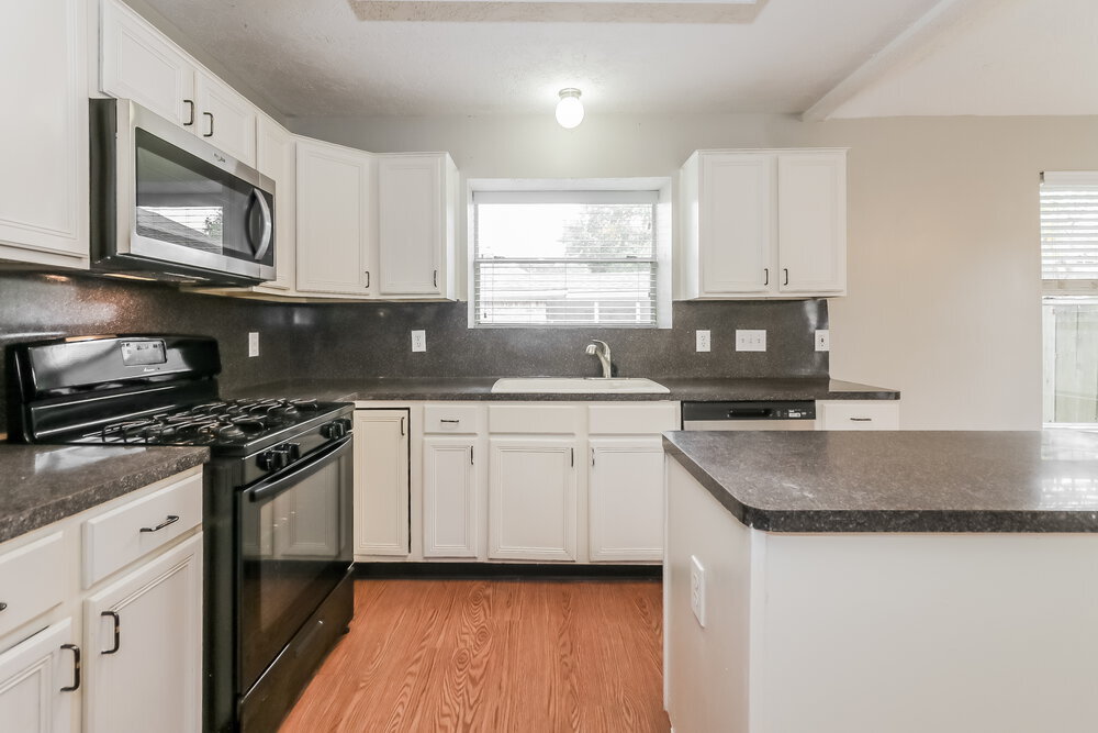 Building Photo - 3217 Lee Cir