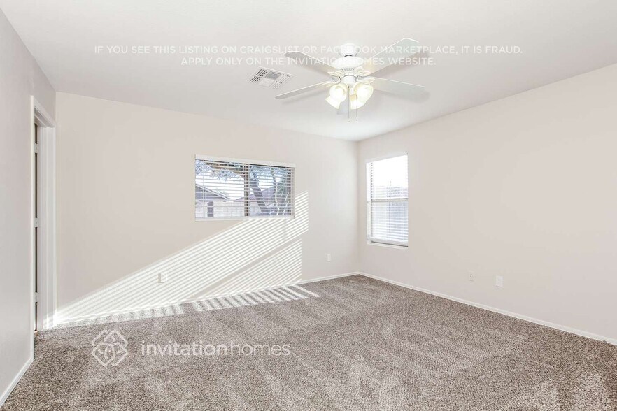 Building Photo - 3047 W Casino Ave