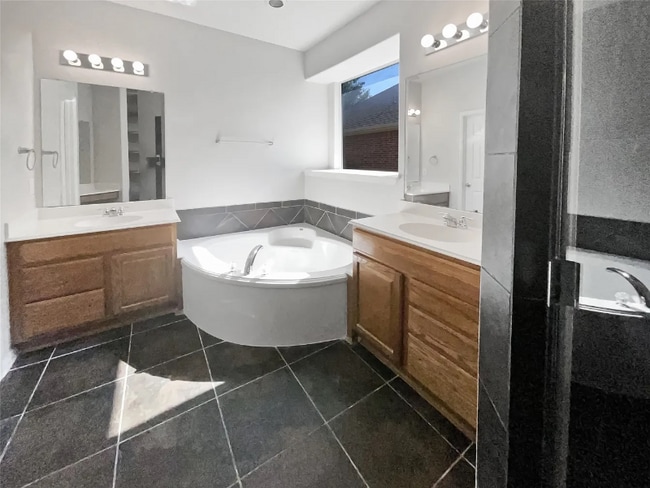 Building Photo - 3304 Bright Star Way