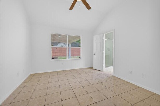 Building Photo - 19138 Lakota Dr