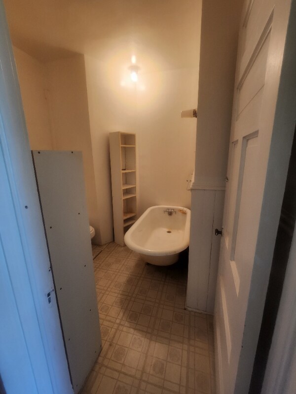 Building Photo - 816 W William St