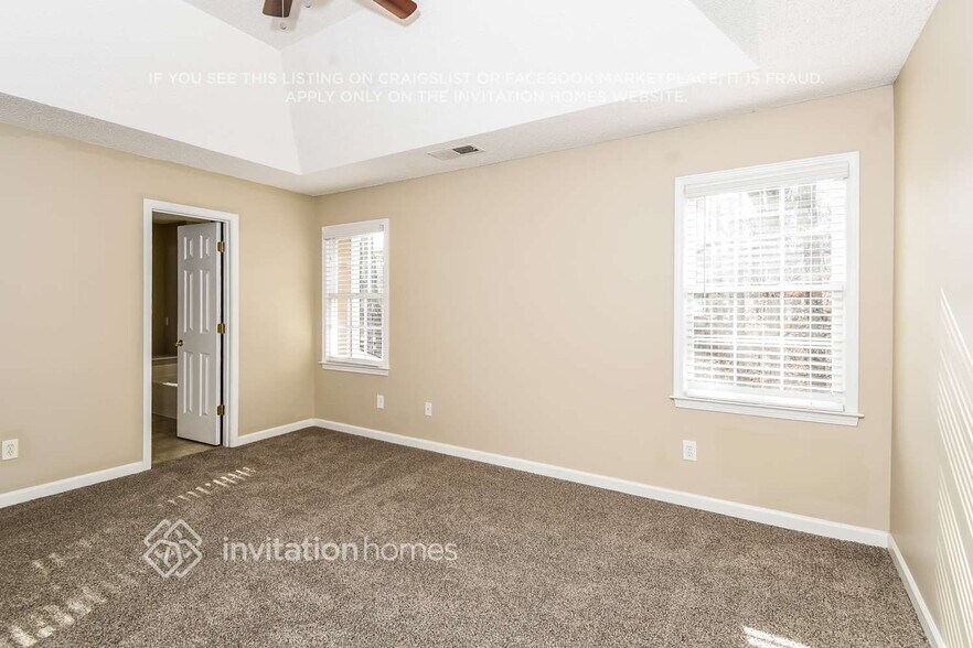 Building Photo - 4000 Bent Willow Ln