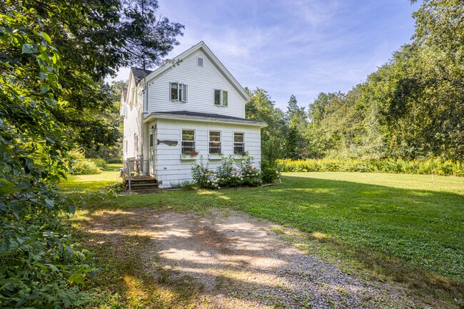 Primary Photo - 276 Fowler Rd