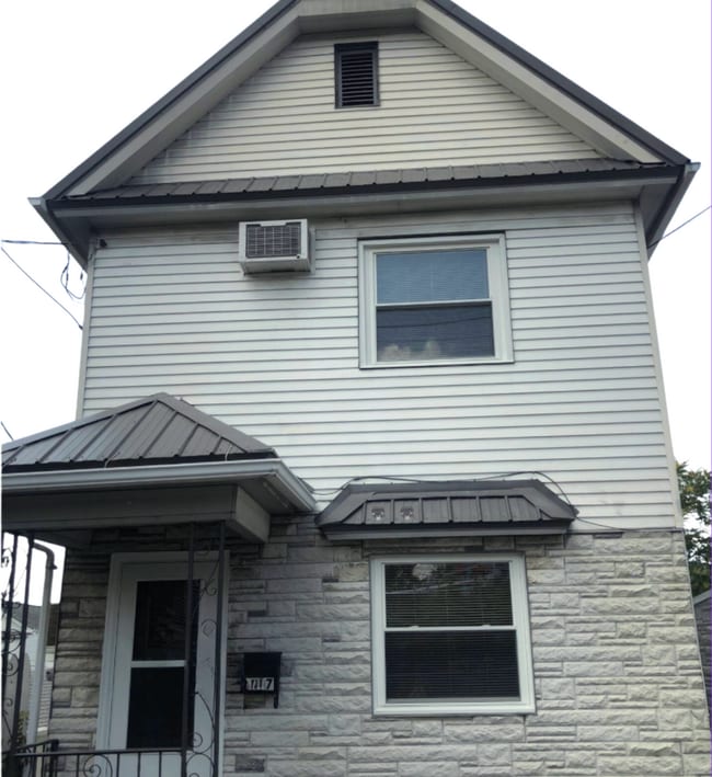 Building Photo - 707 Prospect Ave