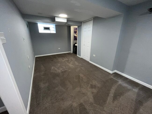 Building Photo - 15532 Gouwens Ln