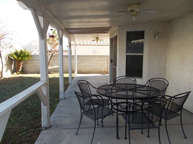 Building Photo - Comfort & Space in a Furnished Home