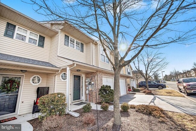 Building Photo - 156 Sparrow Rd