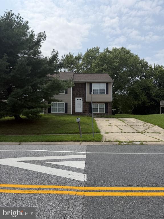 Building Photo - 706 Woodbridge Center Way