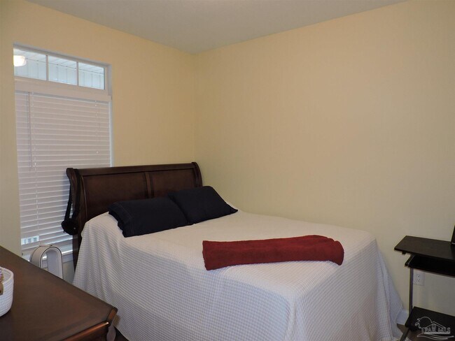 Building Photo - 1531 N 12th Ave