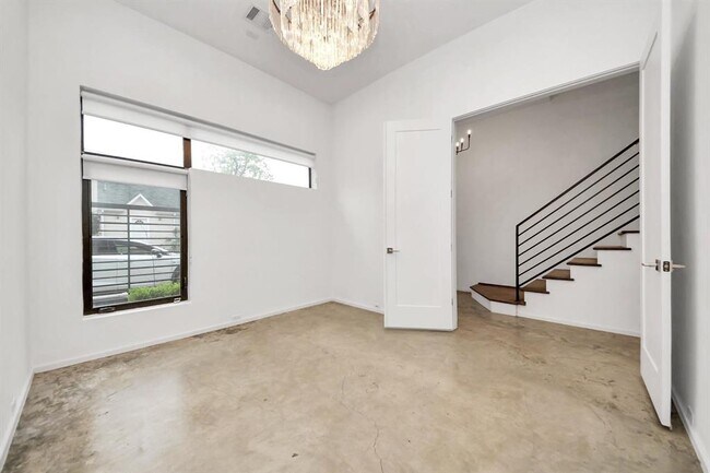 Building Photo - 1512 Malone St