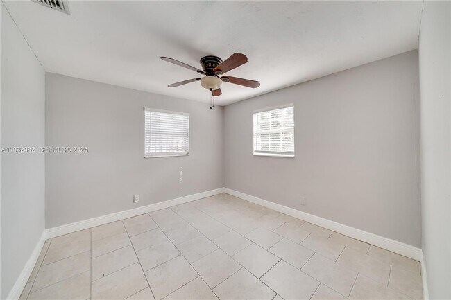 Building Photo - 5900 N Farragut Dr