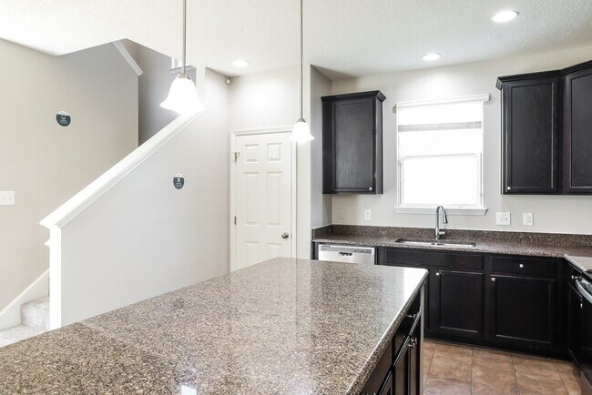 Building Photo - 452 Vineyard Ln