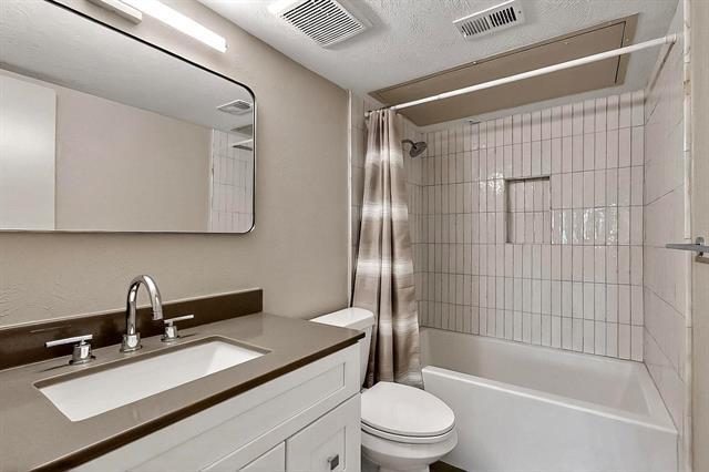 Building Photo - 2535 Wedglea Dr
