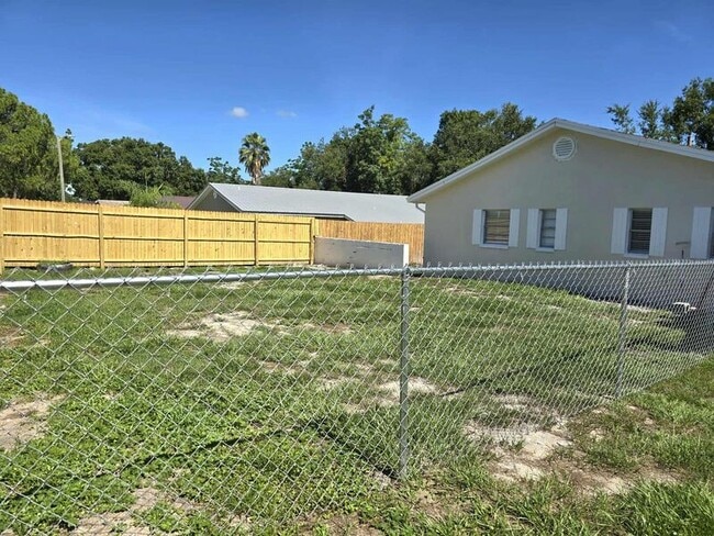 Building Photo - 5545 Gaur Ln