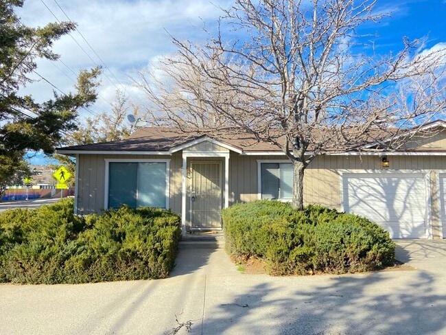 Primary Photo - Reno Duplex - 1 Pet Friendly, Garage, Dish...