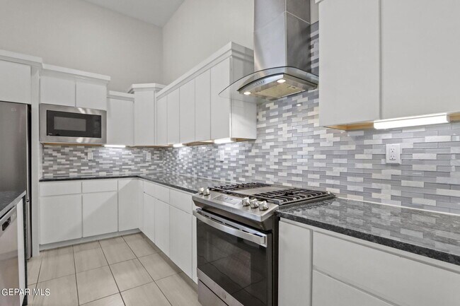 Building Photo - 12668 Desert Dove Ave