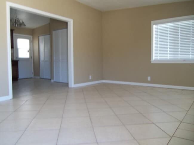 Building Photo - 74934 Serrano Dr