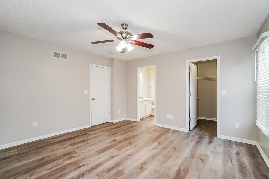 Building Photo - 5121 Tyler Henry Dr