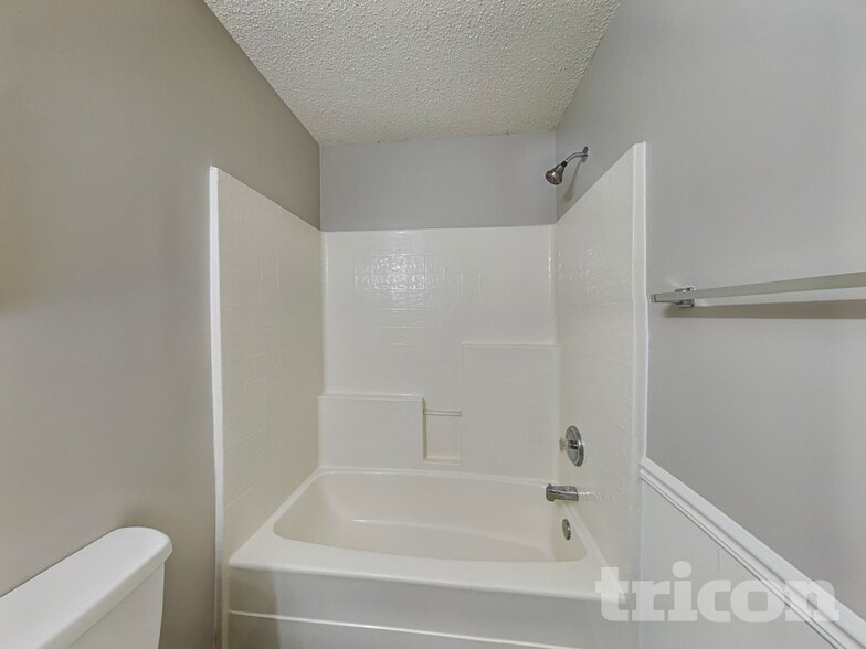 Building Photo - 11608 Stewarts Crossing Dr