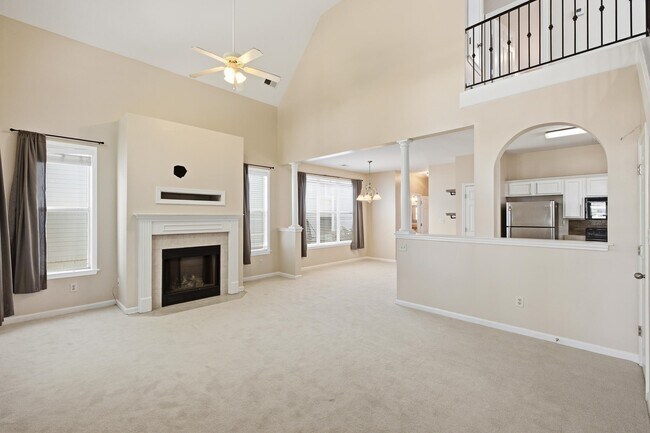 Building Photo - 1277 Island Pl E