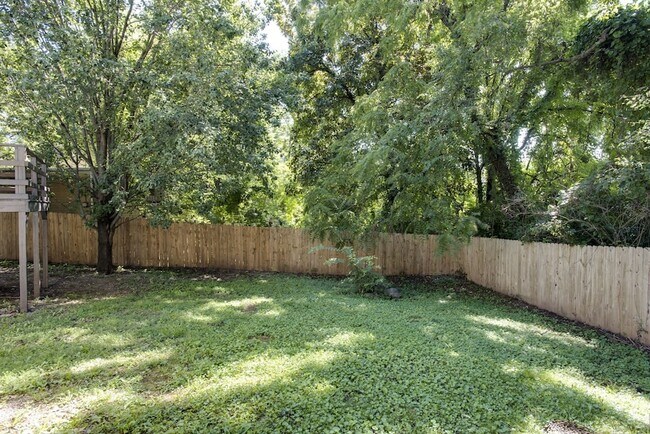 Building Photo - 6215 Laredo Ave