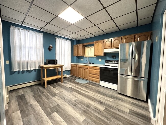 Building Photo - 22 Dana St