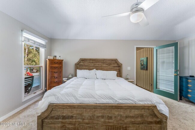 Building Photo - 4340 Blue Heron Dr