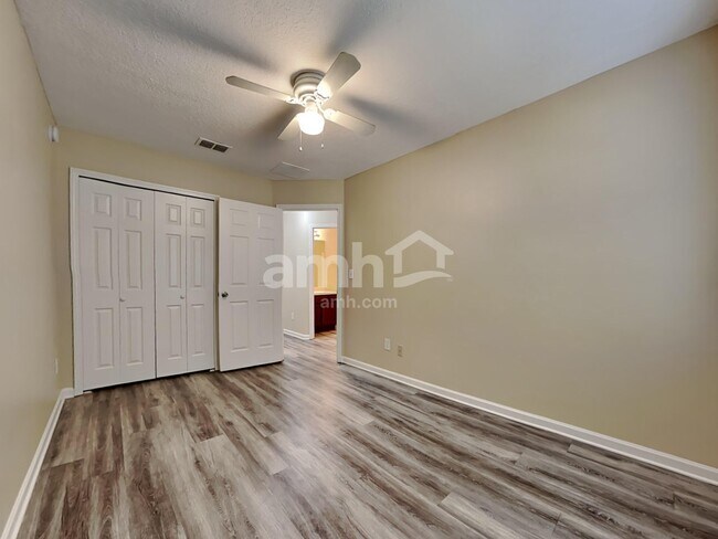 Building Photo - 1861 McGirts Point Blvd