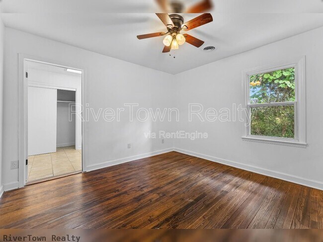 Building Photo - 810 Indian Dr