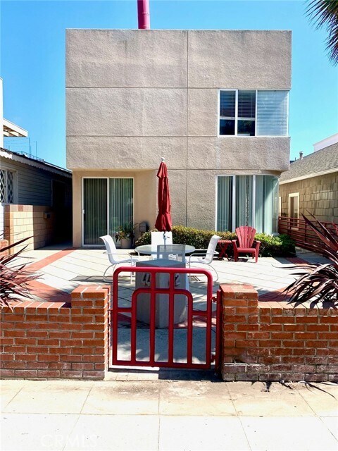 Building Photo - 42 8th St