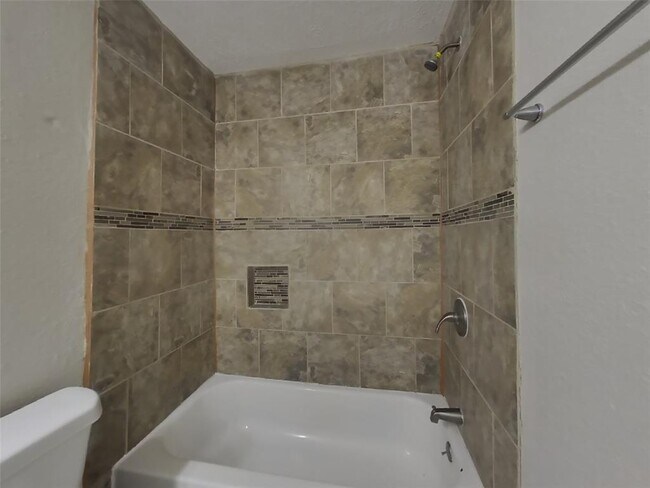 Building Photo - 4803 Tealgate Dr