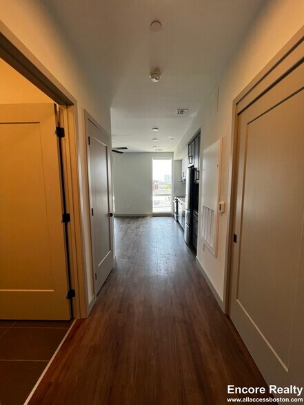 Building Photo - 80 Rugg Rd