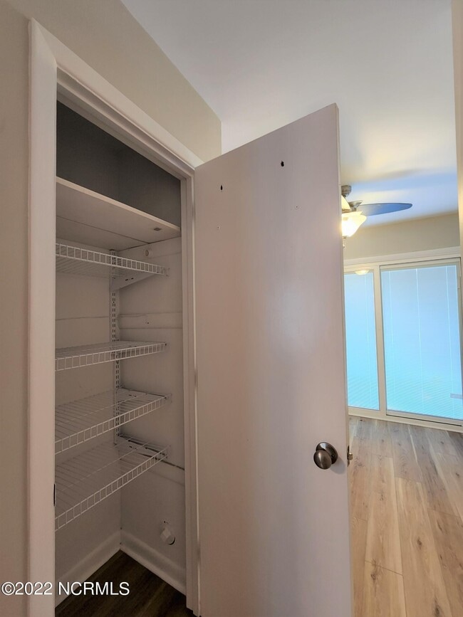 Building Photo - 5 Portwest Townhouses Dr