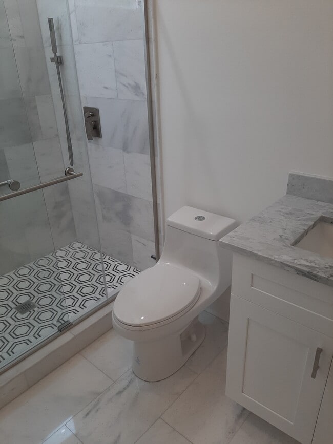 Building Photo - St Roch