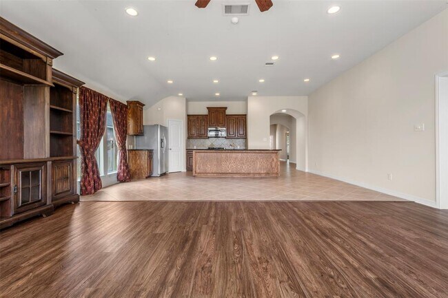 Building Photo - 2815 Everhart Terrace Dr