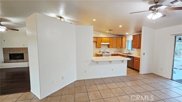 Building Photo - 16528 Avenida Mirola