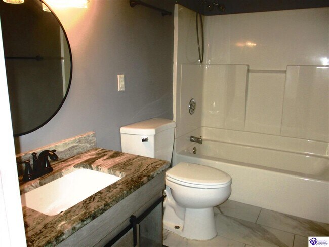 Building Photo - 609 Foxfire Rd