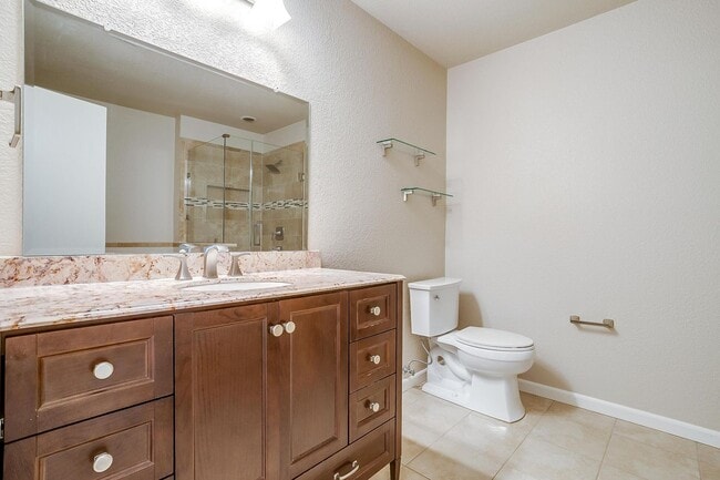 Building Photo - Charming Home in Northeast Fort Worth