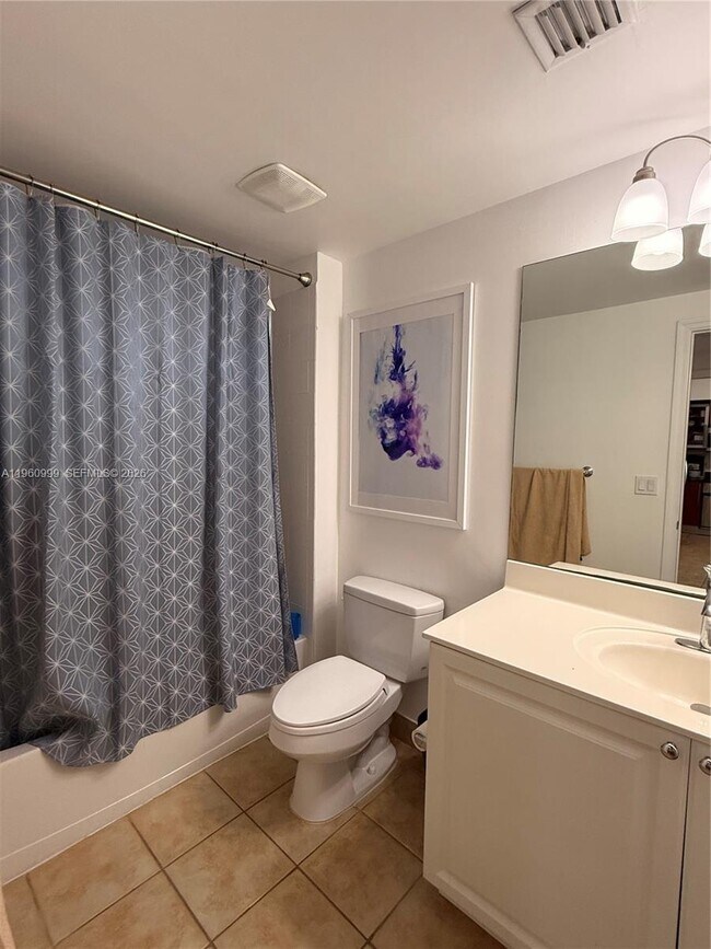 Building Photo - 888 Douglas Rd