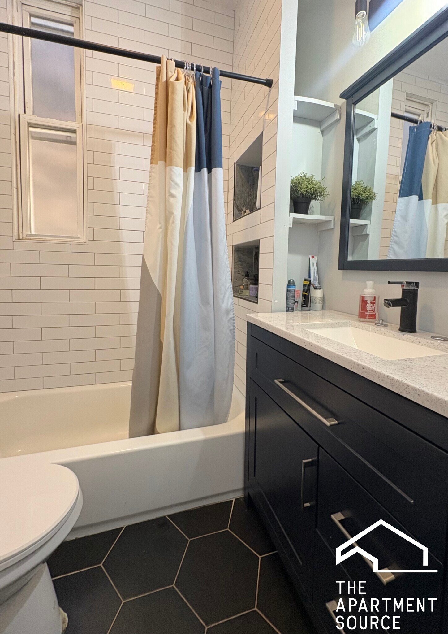 Building Photo - 2937 W Jackson Blvd