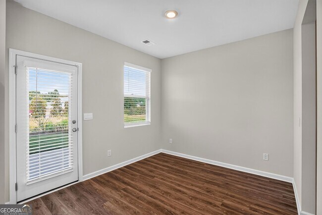 Building Photo - 11920 Aukerman Wy