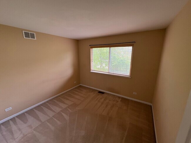 Building Photo - 2221 Stoughton Dr