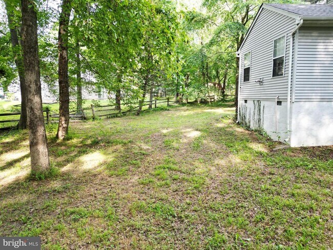 Building Photo - 4120 Lancaster Cir